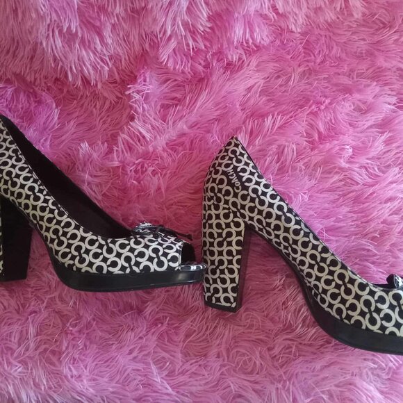 Coach Corey Black White Peekaboo Toe Heels Never Worn 11 - Picture 3 of 5
